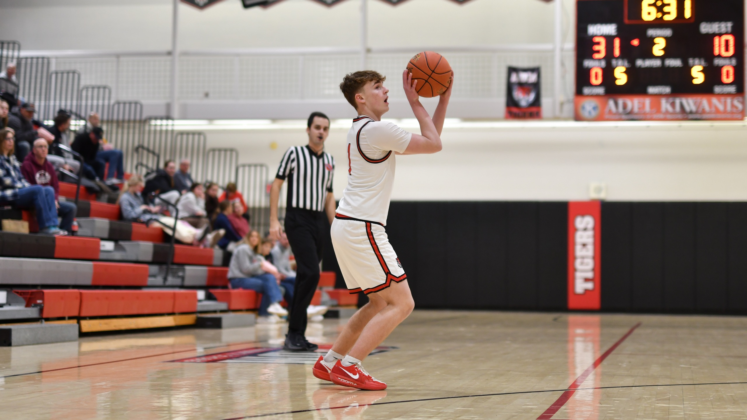 Tigers Advance to Substate Championship
