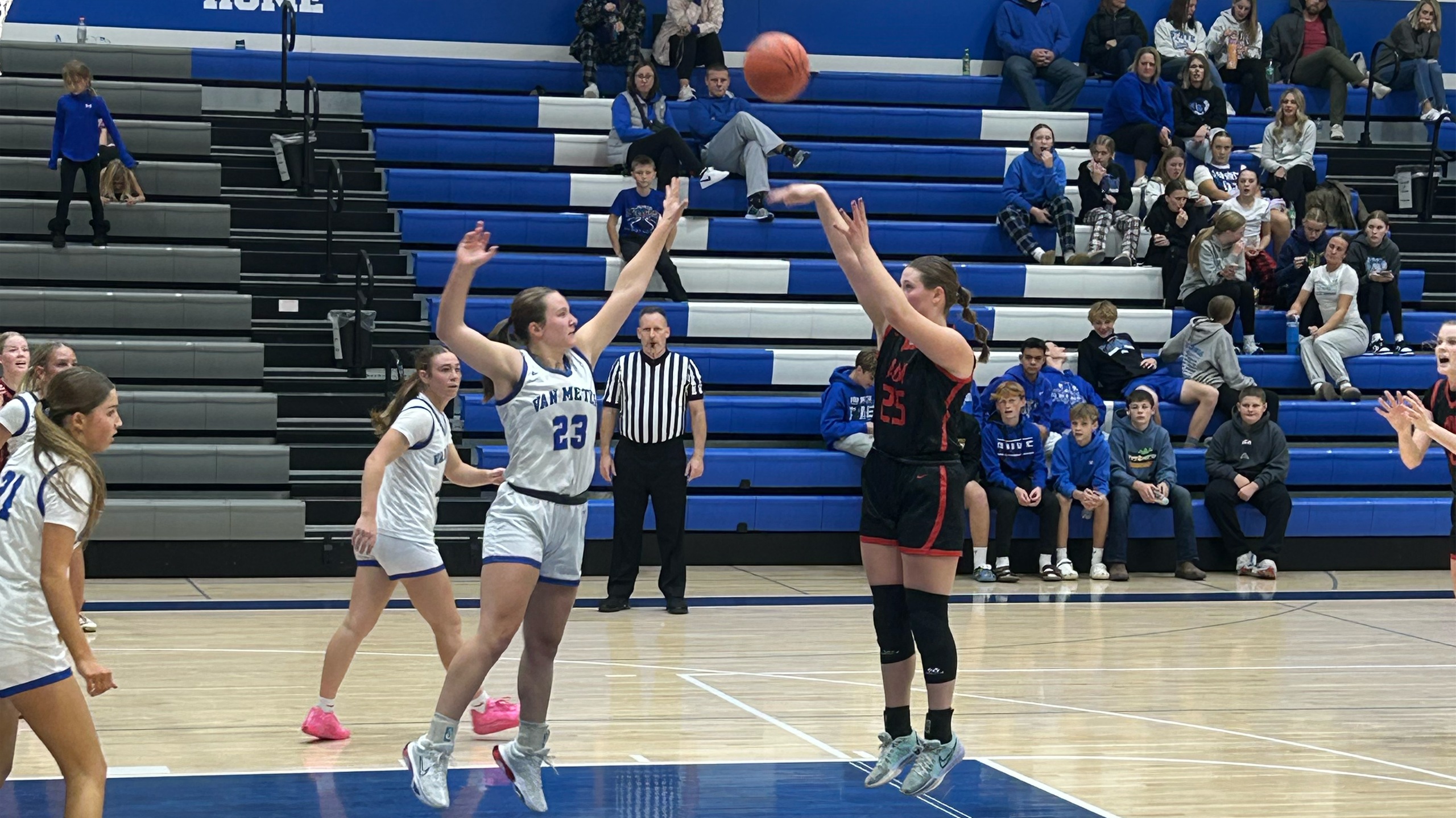 Tigers Defense Stifles Van Meter